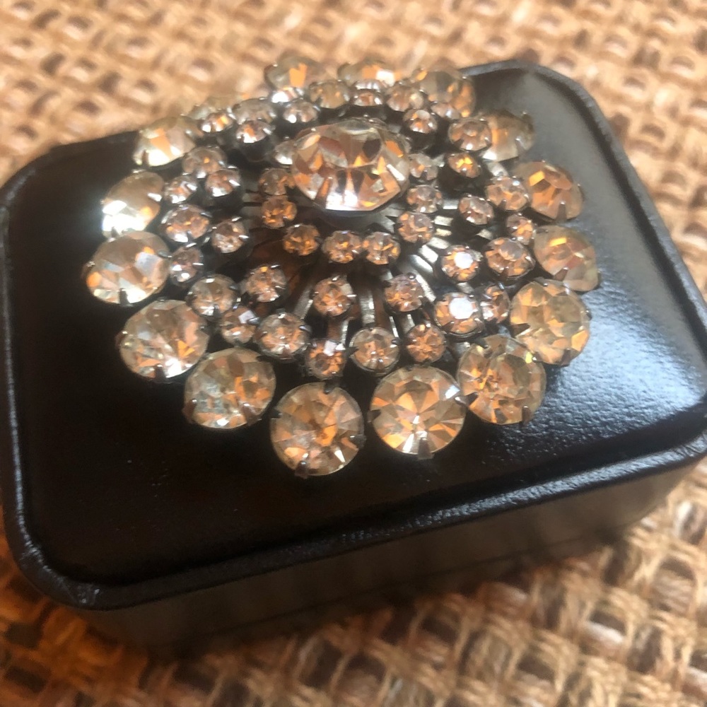 Vintage Rhinestone Brooch - Picture 7 of 7
